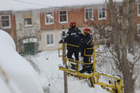 Что творится на месте обрушения крыши в пятиэтажке на улице Зорге – репортаж Myslo, Фото: 19