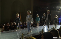 Юные модели  на подиуме Международной ювелирной недели мод, Фото: 1
