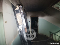 На ул. Степанова в Туле из горящей квартиры спасли двух человек, Фото: 12