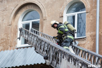 Пожарные эвакуировали людей из здания УМВД России по Тульской области, Фото: 26