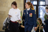 Дмитрий Миляев поздравил тульских женщин с наступающим праздником 8 Марта , Фото: 11