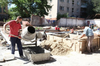 Груздев инспектирует строительство бассейна на Гоголевской. 3.08.2015, Фото: 3
