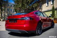 Владелец первого электромобиля Tesla рассказал, почему теперь не хочет ездить на других машинах, Фото: 33