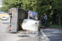 На ул. Путейской в Туле перевернулся грузовик-манипулятор, Фото: 7