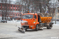 Техника чистит город от снега, Фото: 1