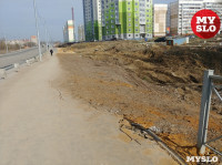 Тротуар у новой дороги на ул. Хворостухина в Туле находится в ужасном состоянии, Фото: 29